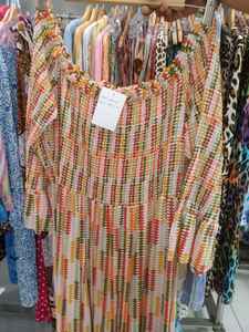 Robe d'été bohème pour femmes et filles, 100% coton, rayures florales jaunes, coupe ample extensible, fermeture boutonnée sur le devant, manches courtes - Product Image 5