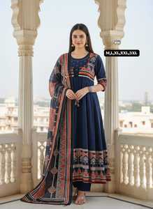 Ensemble Anarkali Kuri en coton brodé par des artisans, avec pantalon et dupatta - Product Image 2