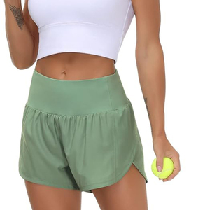 Shorts de course pour femmes avec logo personnalisé, légers, respirants, parfaits pour les entraînements, la salle de sport et l'usage quotidien - Product Image 3