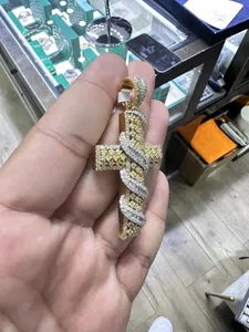 Colgante de Cruz con Diamantes Naturales, Oro Sólido de 10K, Joyería Hip Hop, Claridad VS SI, Collar Religioso de Lujo para Hombre, Regalo - Product Image 2