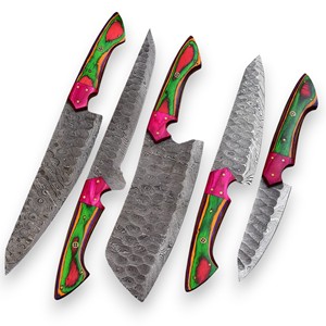 Juego de Cuchillos de Cocina Ultra Afilados de 5 Piezas, Forjados a Mano en Acero de Damasco, Estilo Martillado, Coloridos, Ergonómicos, con Funda de Cuero y Madera - Product Image 1