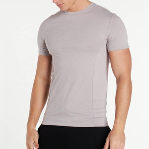 บริการ OEM เสื้อยืดแขนสั้น สีพื้น ปรับแต่งได้ ระบายอากาศดี สไตล์สตรีท ผ้ายืดสแปนเด็กซ์/โพลีเอสเตอร์ เสื้อยืดผู้ชาย - Product Image 6