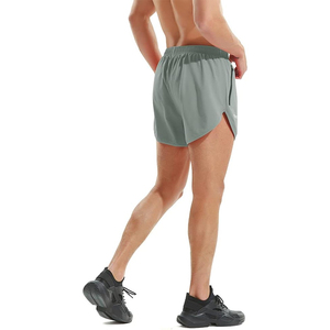 Shorts de sport pour hommes, couleur unie, taille mi-haute, élastique, séchage rapide, en polyester tricoté - Product Image 2