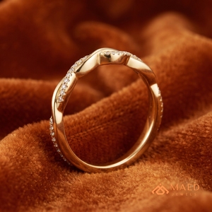 Anillo de compromiso de moissanita Asscher en tono dorado con vástago retorcido y detalles pavé, joyería de boda solitaria, regalo de propuesta - Product Image 5