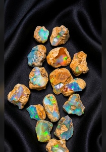 Pierre d'opale éthiopienne naturelle brute, cristal de guérison, lot de 500 grammes, disponible en gros - Product Image 1