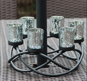 Support de bougie votive circulaire moderne en métal avec 5 inserts en verre mercure amovibles pour une décoration de table élégante et un éclairage d'ambiance. - Product Image 3
