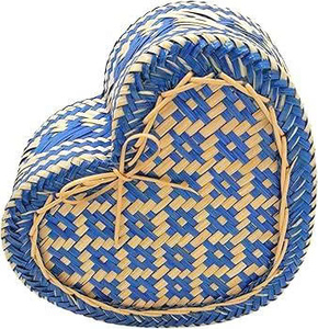 Heart-shaped woven <b>tray</b> <b>basket</b> Seagrass decor - Product Image 4