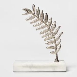 Hot Selling <b>Silver</b> Aluminum Textured Leaf Sculpture White Marble Base Premium Home Decor Accent - Product Image 3