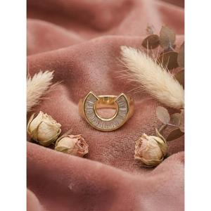 Anillo de Diamante Cultivado en Laboratorio con Corte Baguette de Nuevo Diseño, Joyería Fina con Certificación IGI y Claridad VVS para Mujer - Product Image 1