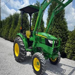 Tractor John Deere 4044M, potente máquina utilitaria con rendimiento avanzado, manejo suave y durabilidad robusta - Product Image 3