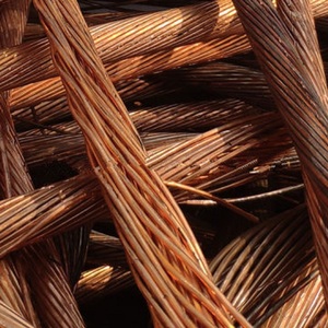 Déchets de fil de cuivre de qualité supérieure, pureté 99,99 %, matériau en cuivre brillant 1 #   2 #   Applications industrielles 5 tonnes MOQ Directement de l'usine - Product Image 1