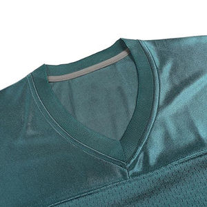 เสื้อยืดคอกว้างแขนสั้นทรงสปอร์ตสำหรับผู้ชาย สีเขียวล้วน ระบายอากาศได้ดี ผลิตจากผ้าโพลีเอสเตอร์ถัก ทรงปกติ - Product Image 4