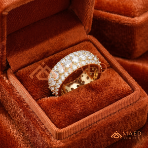 Bague Chevalière Carrée de Luxe Plaqué Or 18K pour Homme, Sertie de Moissanite et de Diamants, Grand Grappe de Pierres, Bague Statement Hip Hop, Design Haut de Gamme - Product Image 4