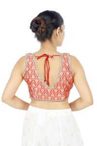 Blusa Corta sin Mangas con Cuello en V de Brocado Rojo Sólido, Blusa Tradicional para Mujer para Fiestas y Festivales - Product Image 3
