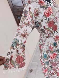 Robe longue bohème multicolore imprimée pour femme en coton premium, confortable, col en V, taille élastique, coupe évasée - Product Image 5