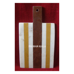 Hermosa tabla de cortar de mármol negro Diseño clásico hecho a mano con corte de vegetales usados de alta calidad estándar en cocina Hotel - Product Image 3