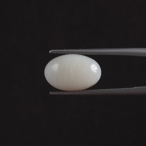 Opale naturelle blanche de qualité supérieure certifiée IGI, pierre précieuse en vrac, 4,43 carats, taille ovale, taillée à la main, polie, traitée à la cire/huile, 6 mm pour - Product Image 1