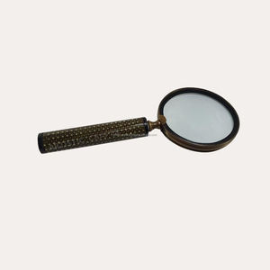 Loupe en métal de conception de sculpture noire à main avec loupe de poche à bord en laiton - Product Image 5