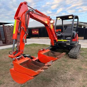 Mini-excavatrice d'occasion Kubota U25 3S de 2,5 tonnes, structure durable, moteur puissant, qualité supérieure - Product Image 1