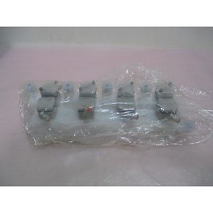 AMAT 4060-00066 Colector 3, 3/8" Flaretek - Equipo y piezas de semiconductores de confianza de la marca global legendaria - Product Image 1