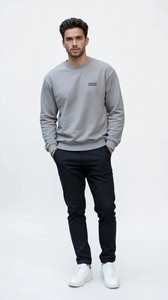 ONETEN APPAREL เสื้อสเวตเชิ้ตคอกลมสีเทาสำหรับผู้ชาย เสื้อสวมหัวลำลองพิมพ์ลายตัวอักษร ทรงปกติ - Product Image 1