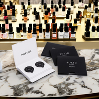 Parfum Solide Personnalisable de Luxe pour Hommes et Femmes, Sans Alcool, à Base d'Huile, Parfum Botanique 10ml, Senteur Florale, Noir et Blanc, Usage Quotidien