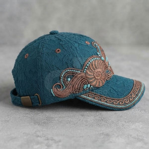 Gorra de Béisbol de Encaje para Mujer, a la Moda, con Bordado Artístico y Decoración de Pedrería, Cierre Elegante, Accesorio Diario - Product Image 2