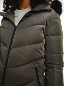 Chaqueta de Invierno Corta Acolchada con Cierre, Ecológica, Resistente al Viento, para Mujer, de Alta Calidad, al por Mayor - Product Image 6