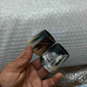 Porte-serviettes en corne de bœuf artisanal de qualité supérieure, accessoire de table de luxe à prix avantageux - Product Image 4