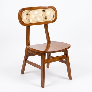 Muebles de interior de madera de teca personalizados para proyectos de cafeterías y hoteles, silla con respaldo de ratán aqm300 - Product Image 1