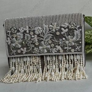 Bolso de mano de lujo con flecos de perlas para novia, diseño floral de cristal con cuentas, para recepción de boda, alta costura para mujer - Product Image 1