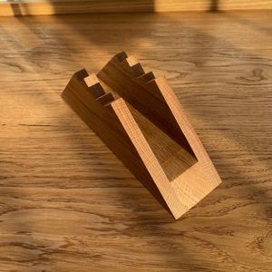 Porte-serviettes en bois moderne pour la table à manger à la maison, avec surface polie lisse et solution de rangement compacte - Product Image 2