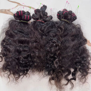 Lots de Cheveux Humains Naturels Bouclés Bruts Indiens en Gros – Cheveux de Temple Authentiques d'Inde - Product Image 1