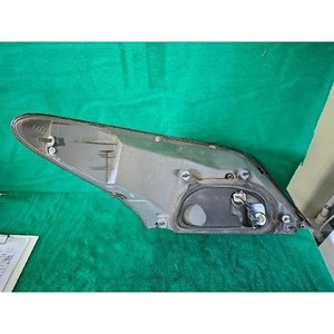 ไฟท้ายมือสองของรถยนต์อีควัส ขวา รุ่น 924023N000 - Product Image 2