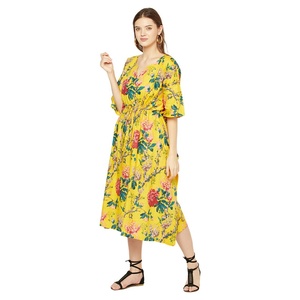 Robe longue maxi d'été écologique à motif floral 100 % coton vintage formelle coupe trapèze en dentelle confortable pour la maternité col en V - Product Image 3