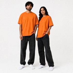 Camiseta Unisex Naranja Oversize de Algodón con Hombros Caídos, Cuello Redondo, Manga Corta y Ajuste Relajado para Uso Diario Informal y Streetwear - Product Image 2