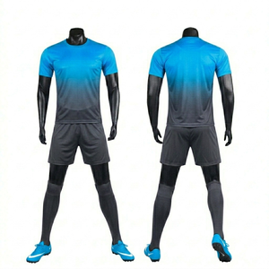 Uniswift Design : Ensemble de maillots de football pas cher pour équipe, maillot de foot avec impression par sublimation, uniforme de football - Product Image 3