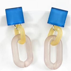 ต่างหูเรซิ่นเคลือบกลิตเตอร์วิบวับ ดีไซน์ 3 มิติ รูปแบบโมเดิร์น สำหรับชุดลำลองและงานปาร์ตี้ ทำด้วยมือ - Product Image 1