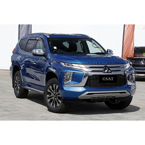 Mitsubishi Pajero Usado con Sistema de Navegación Completo, Cámara de Reversa, Asientos de Cuero y Entrada sin Llave - Product Image 4