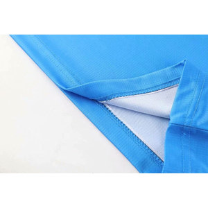 เสื้อบาสเก็ตบอลแบบสั่งทำ OEM คอวี แขนสั้น แห้งเร็ว ระบายอากาศดี เป็นมิตรกับสิ่งแวดล้อม ป้องกันแบคทีเรีย ผลิตจากโพลีเอสเตอร์ ขายส่ง - Product Image 2