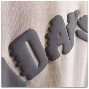 T-shirt en coton sur mesure pour homme, style unique, décontracté, à porter en été, avec impression en relief - Product Image 4