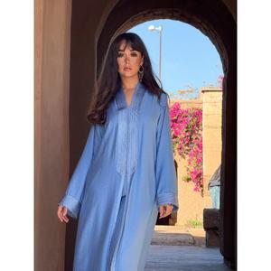 Kimono Kaftan Azul de Terciopelo de Seda Hecho a Mano de Primera Calidad, Suave, Largo hasta el Suelo, Elástico, para Fiestas, con Cuello Alto para Mujer - Product Image 3