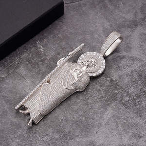 Colgantes y abalorios finos de Hip Hop de lujo, collar ostentoso de circonita de hielo con corazón grande con diamante, declaración de Rap a la moda para hombres y mujeres - Product Image 4