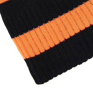 Gorro de Punto Personalizado con Logo, Rayas Naranja y Negras, Gorro de Invierno Casual Acanalado, Gorra de Calavera con Colores de Equipo, Gorro de Fanático, Venta al por Mayor - Product Image 4