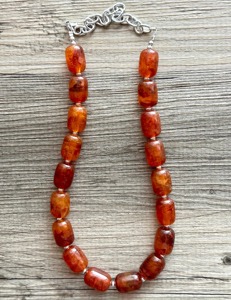 Collier en résine perlée hautement poli, design moderne, fait sur mesure, en résine époxy naturelle, cadeau unisexe, à prix avantageux - Product Image 4