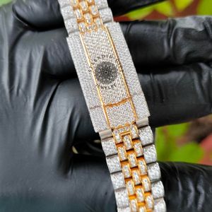 Reloj de Lujo para Hombre con Caja de Plata y Moissanita, Diamantes, Movimiento de Cuarzo ETA Analógico, Cristal de Zafiro, Cierre Oculto, 39 mm, 10 m, Fecha Automática - Product Image 2