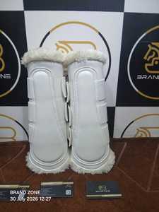 BRAND ZONE Bottes équestres en cuir verni pour chevaux, protections de tendons 8MM en néoprène et fausse fourrure, durables et confortables - Product Image 2