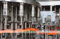 Heetvulkop Drankfles Isobare Sinaasappelsoda Vruchtensap Bottelmachine