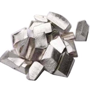 Lingot d'étain raffiné Sn 99,99 % pour la fabrication ET Lingot d'étain de haute pureté de grade A pour applications industrielles - Product Image 1