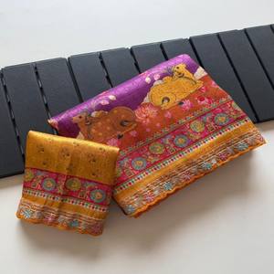 Tela de Seda Dola Suave con Tejido Zari Puro de VASTRA COTTAGE, con Estampado Jacquard Digital Pichwai Kalamkari en Toda la Superficie - Product Image 5